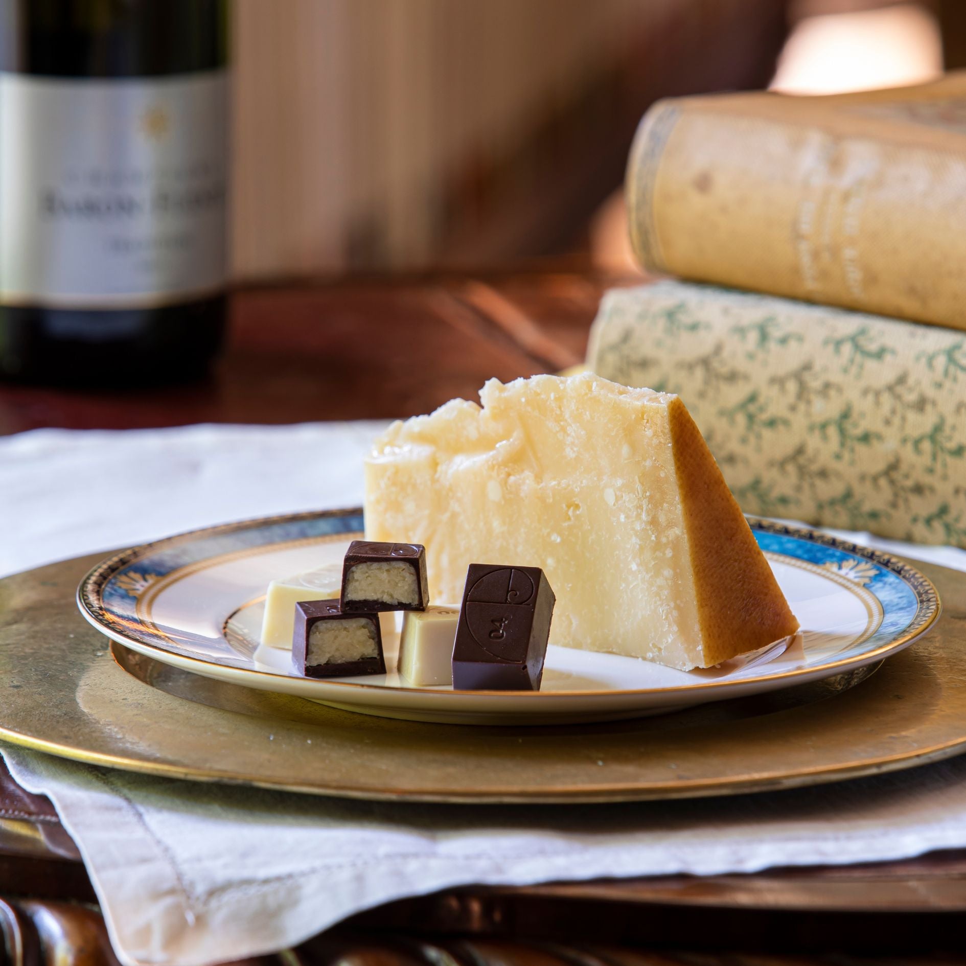 Lavoratti Original Parmigiano Reggiano Chocolate BonBon | Ditalia